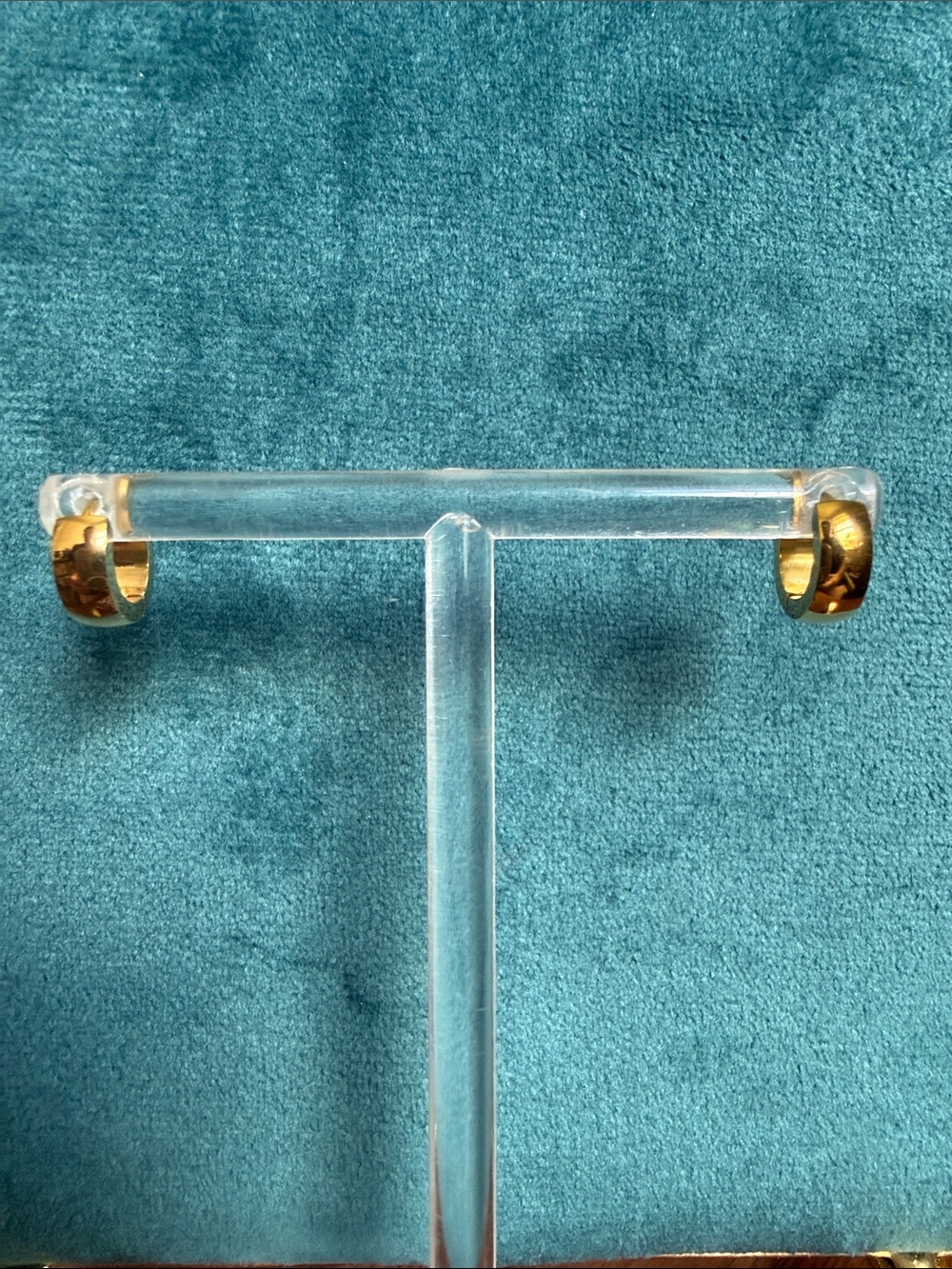 Minimalist Gold-Tone Hoop Earrings